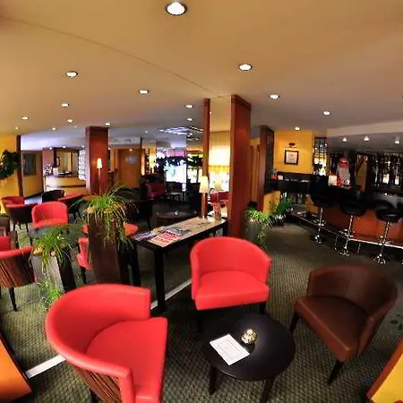 Inter-hotel Toulouse Aeroport מלון